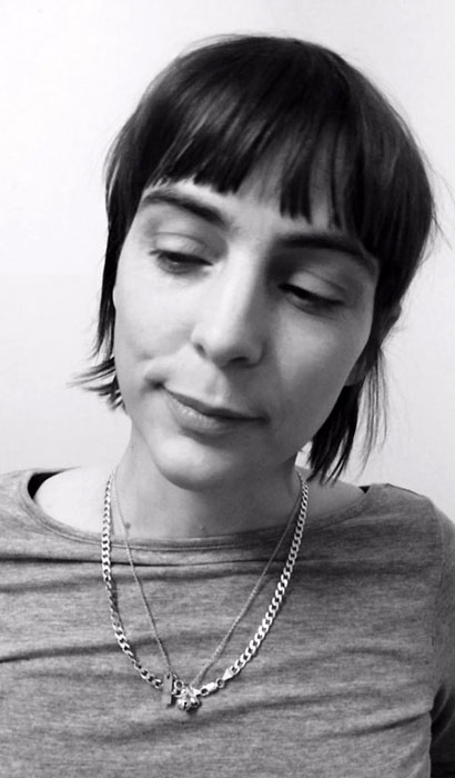 Pin, Isabel Pin, Isabel